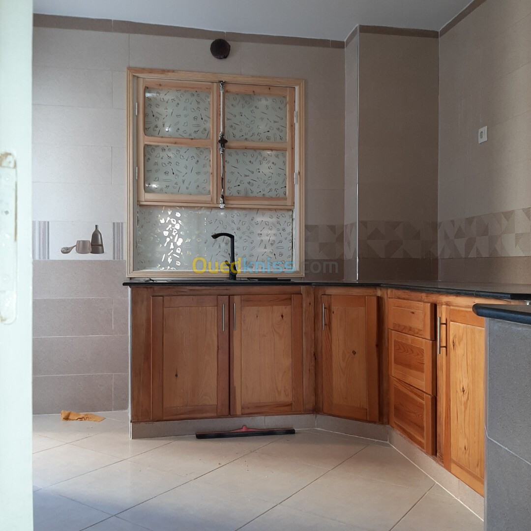 Location Appartement F4 Alger Draria