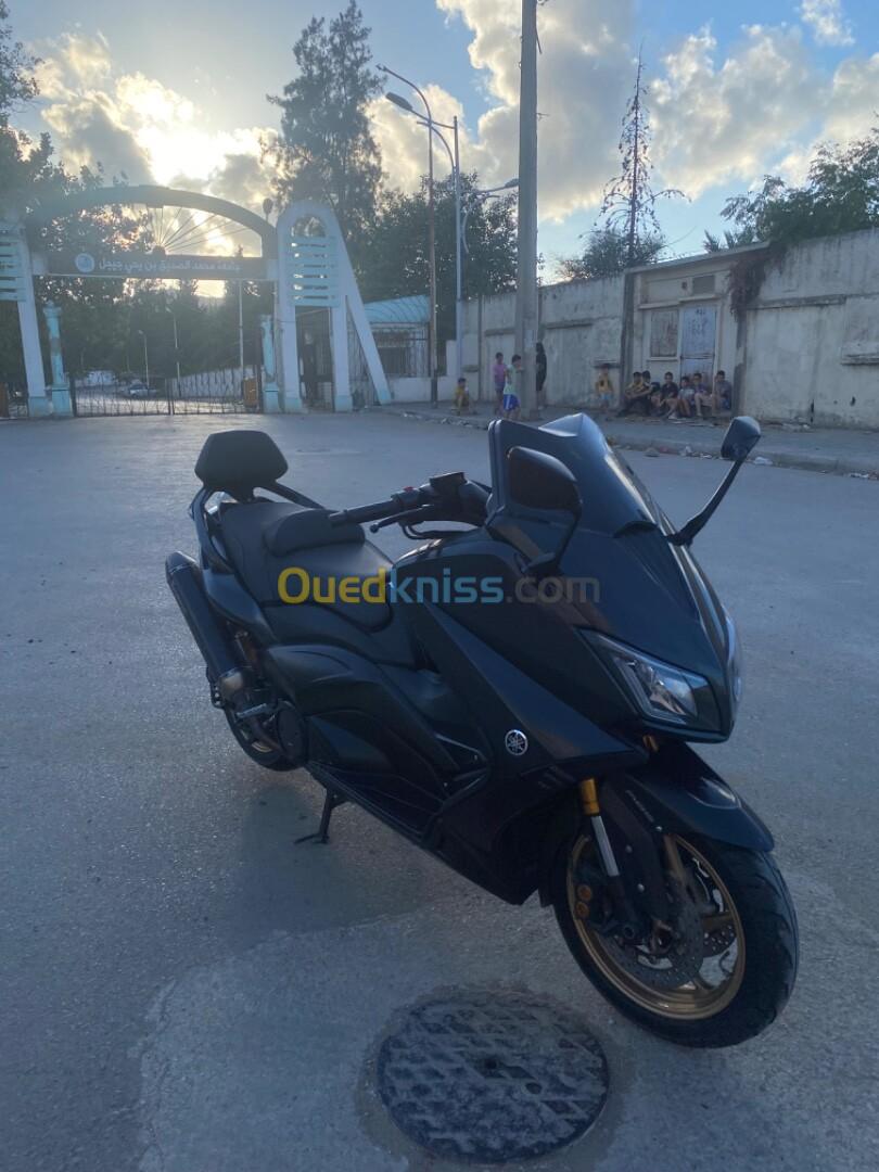 Yamaha Tmax 2016 Moto