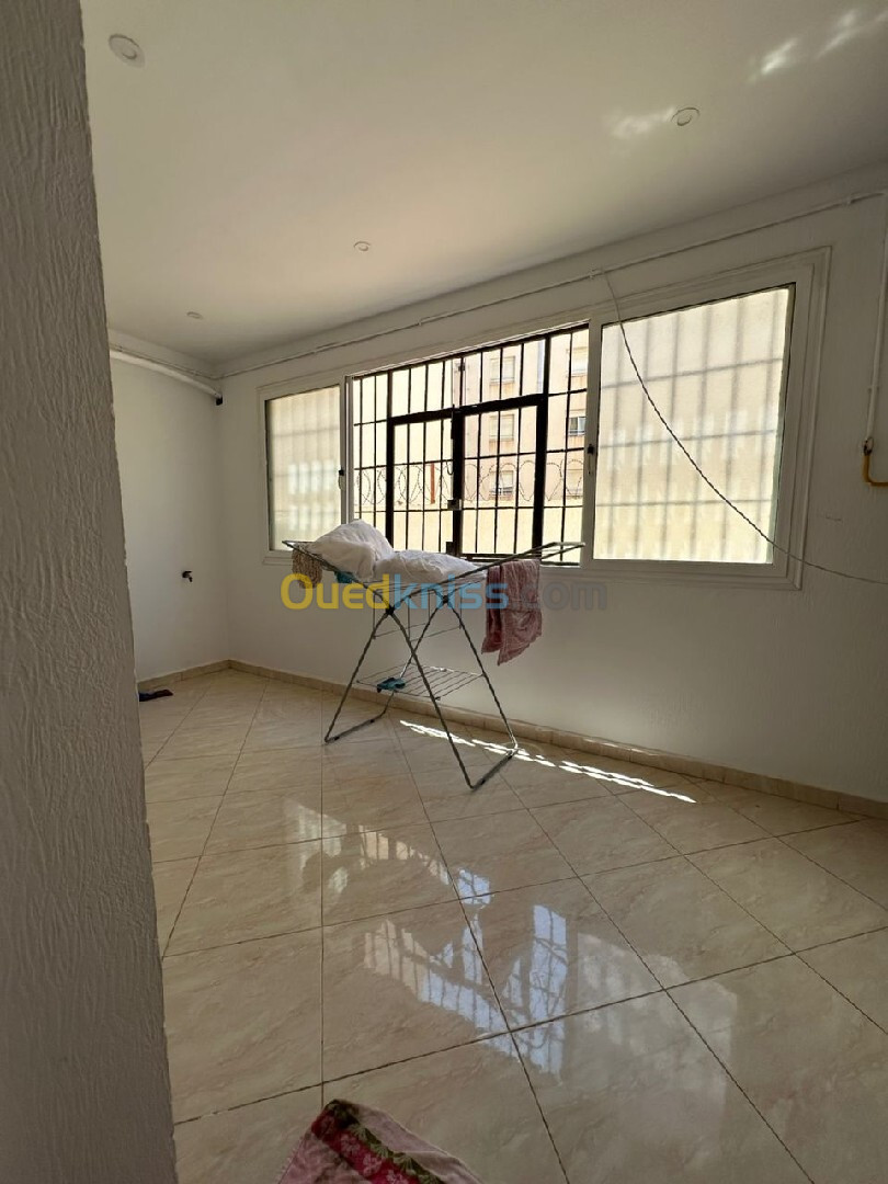 Vente Appartement F4 Alger Bordj el bahri