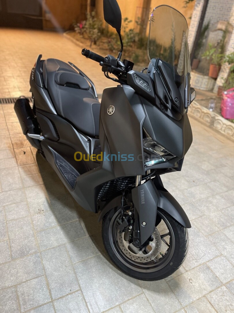 Yamaha Xmax 300 2024