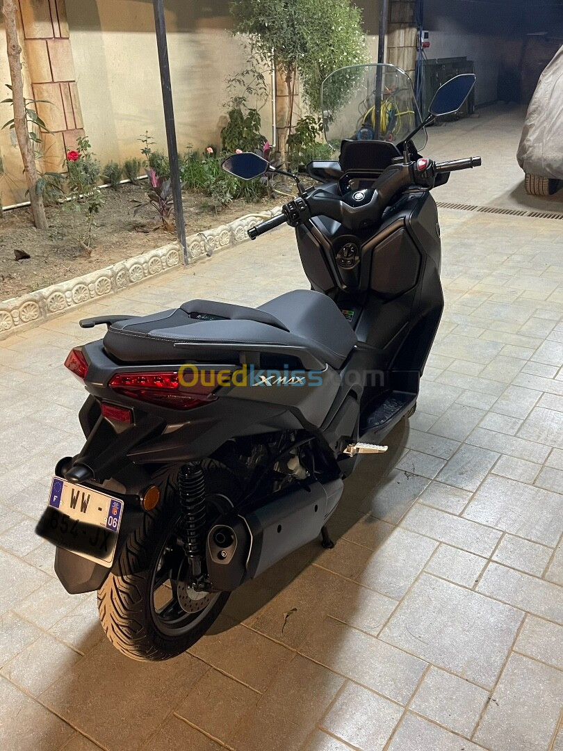 Yamaha Xmax 300 2024