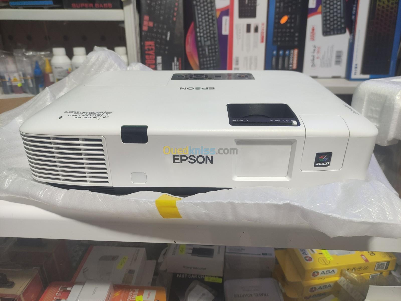 Data show Epson EB 1955