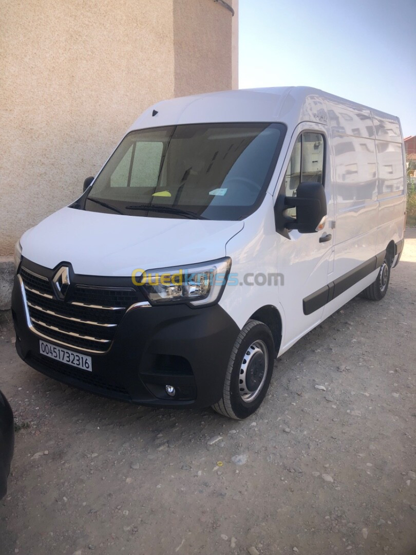 Renault Master 2023 2 panneaux