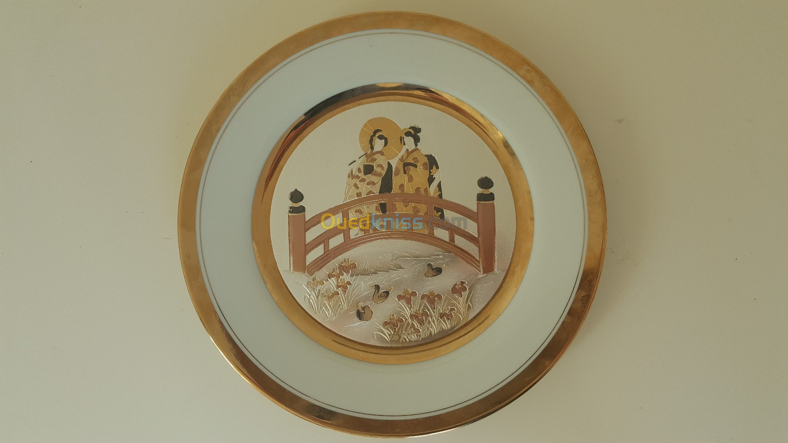 Assiette Japonnaise CHOKIN de collection en porcelaine, artiste YOSHINOBU HARA édition limité 