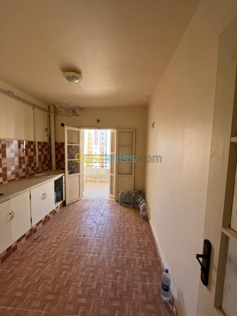 Location Appartement F3 Alger Ain benian