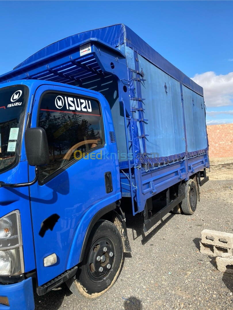 Isuzu Isuzu 2014