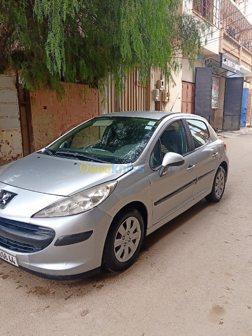 Peugeot 207 2008 207