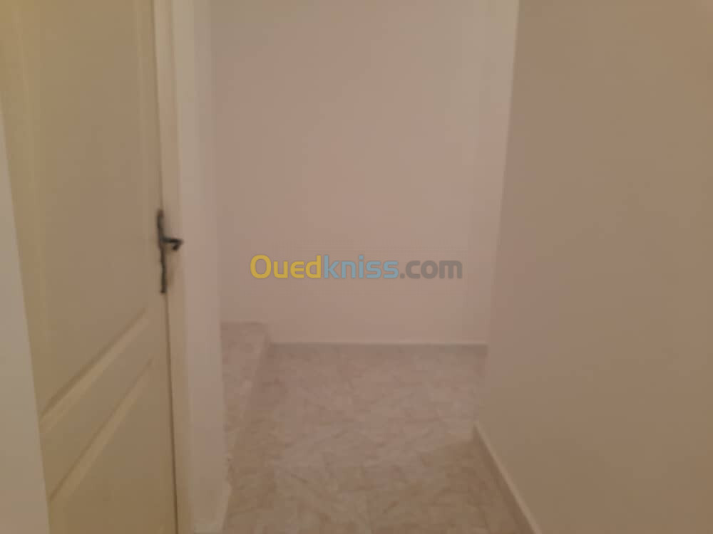 Location Appartement F3 Alger Saoula