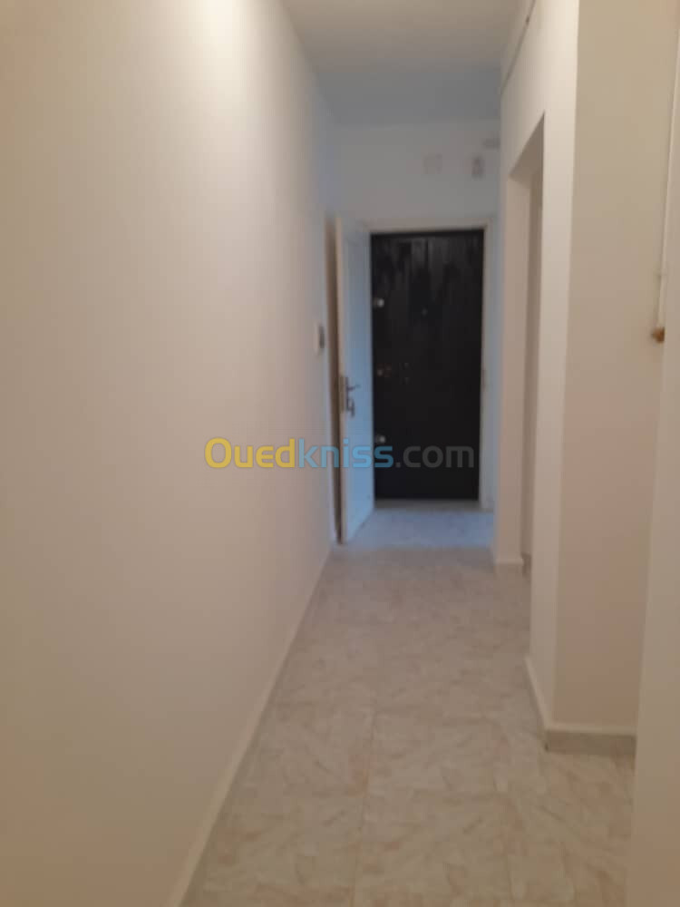 Location Appartement F3 Alger Saoula