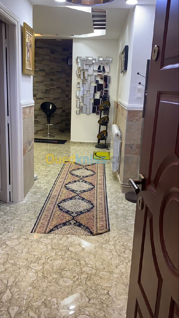 Location Appartement F3 Alger Hydra