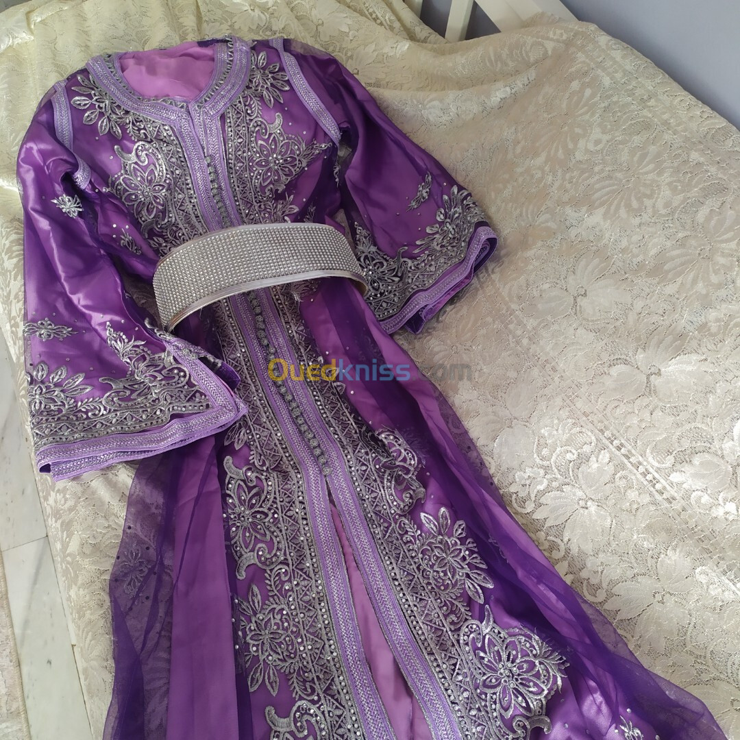 Caftan marocain mauve et argent 