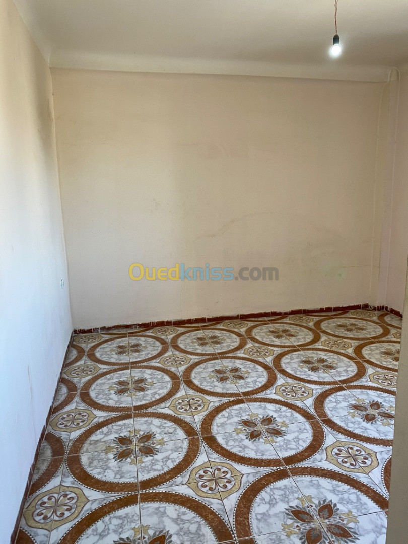 Vente Appartement F4 Tiaret Tiaret