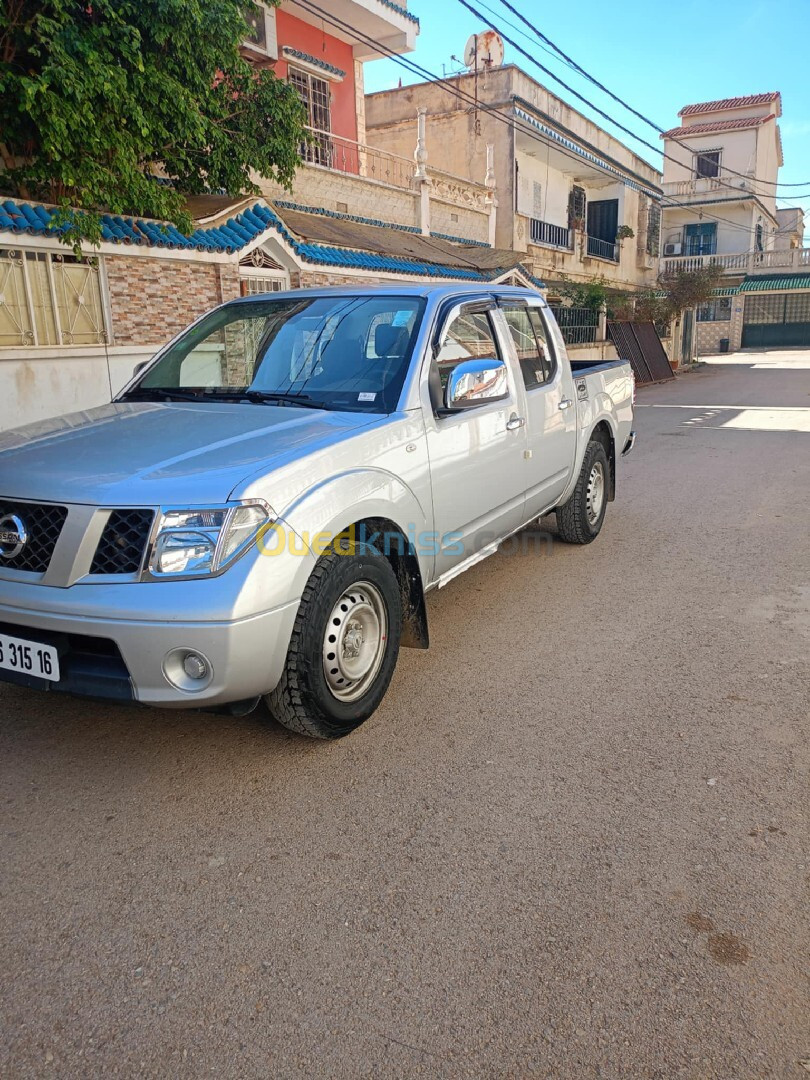 Nissan Navara 2015 Elegance 4x2