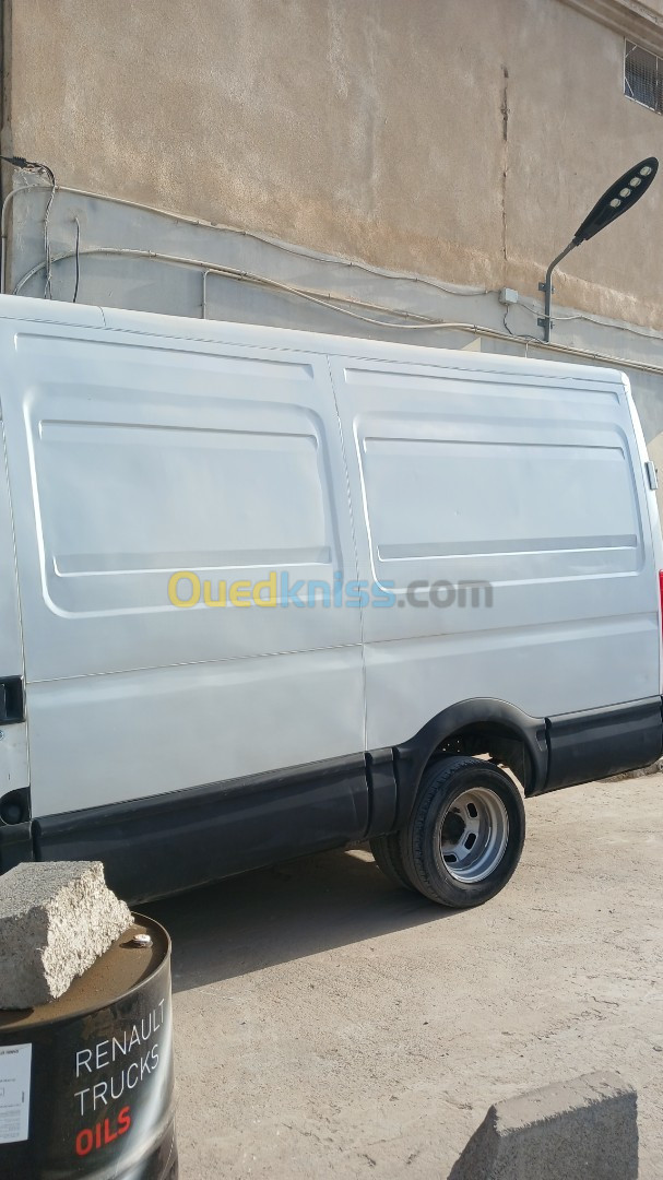 Iveco 35c15 2013