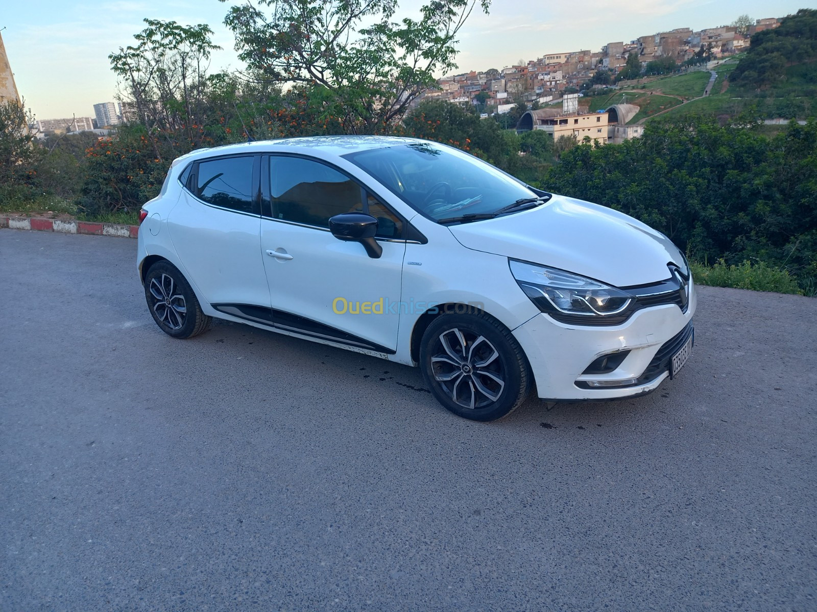 Renault Clio 4 2019 Limited 2