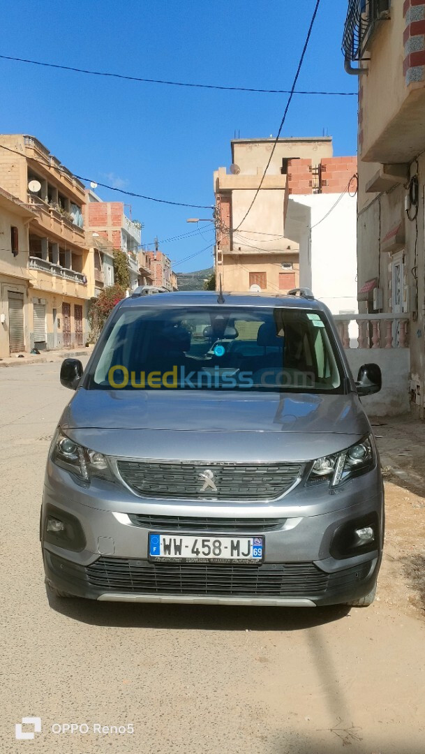 Peugeot Rifter 2019 Alur