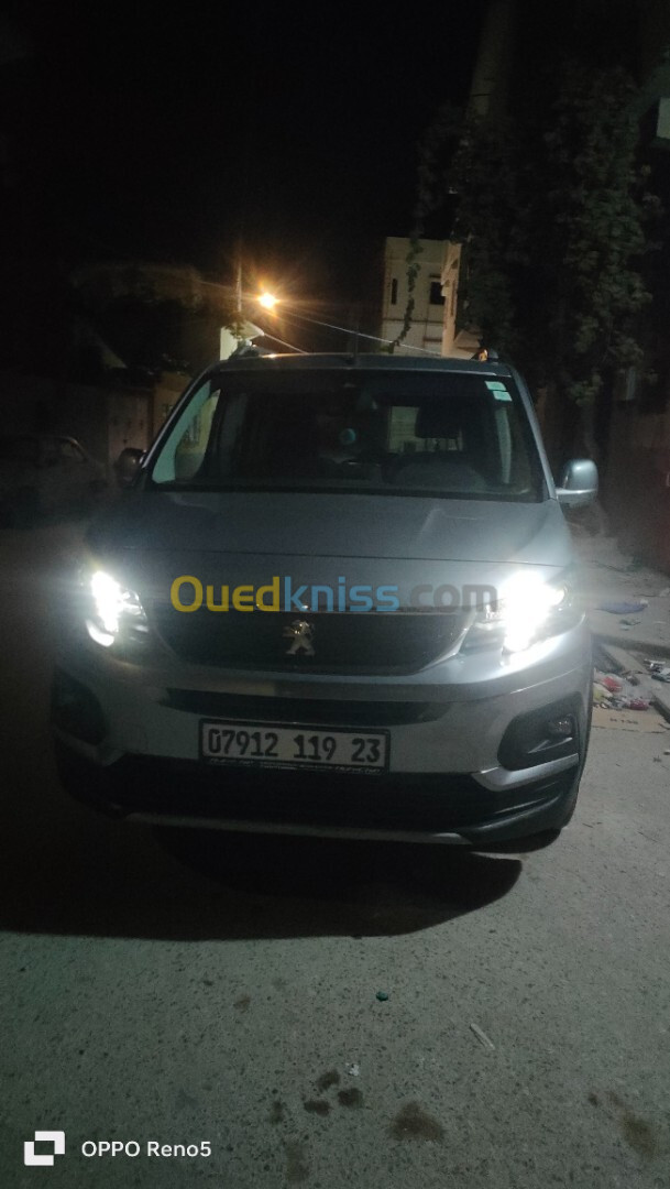 Peugeot Rifter 2019 Alur