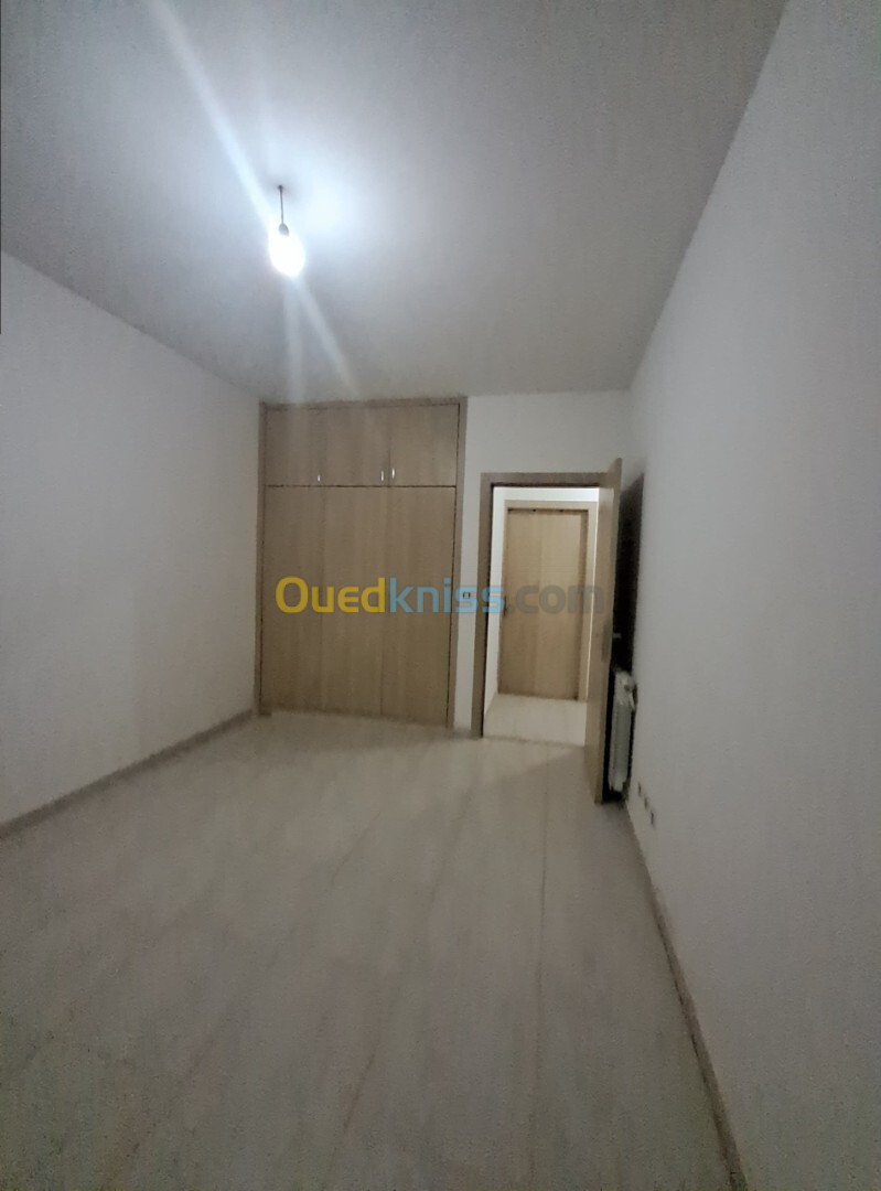 Location Appartement F4 Alger Mahelma