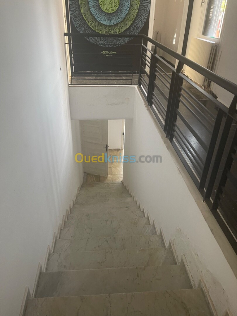 Location Niveau De Villa F4 Alger Hydra