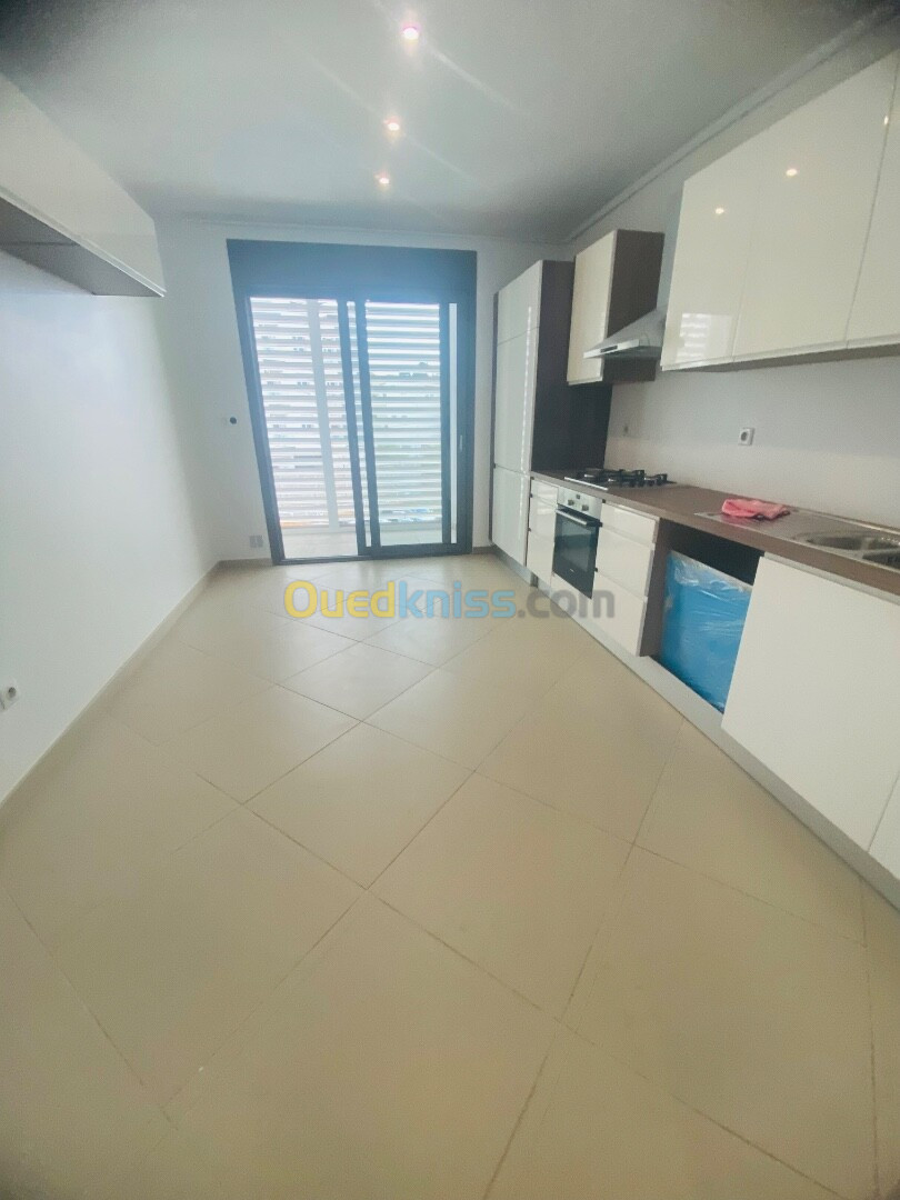 Vente Appartement F4 Alger Hydra