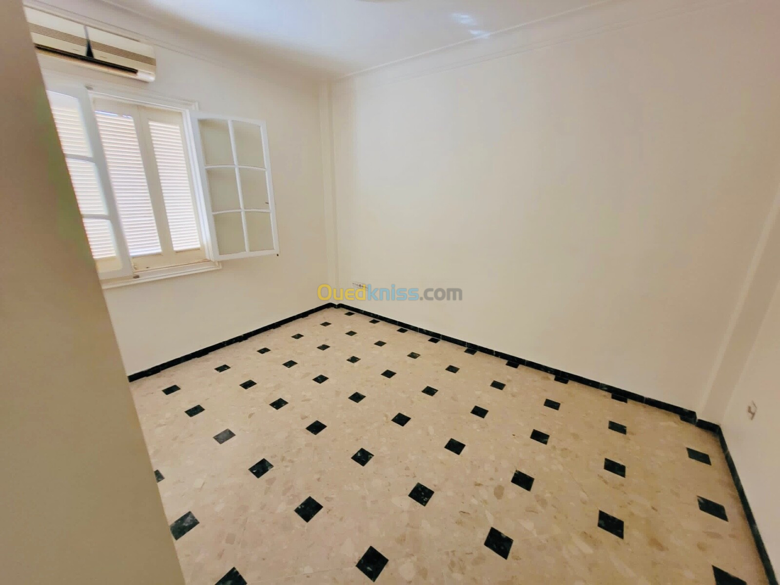 Location Appartement F3 Alger Hydra