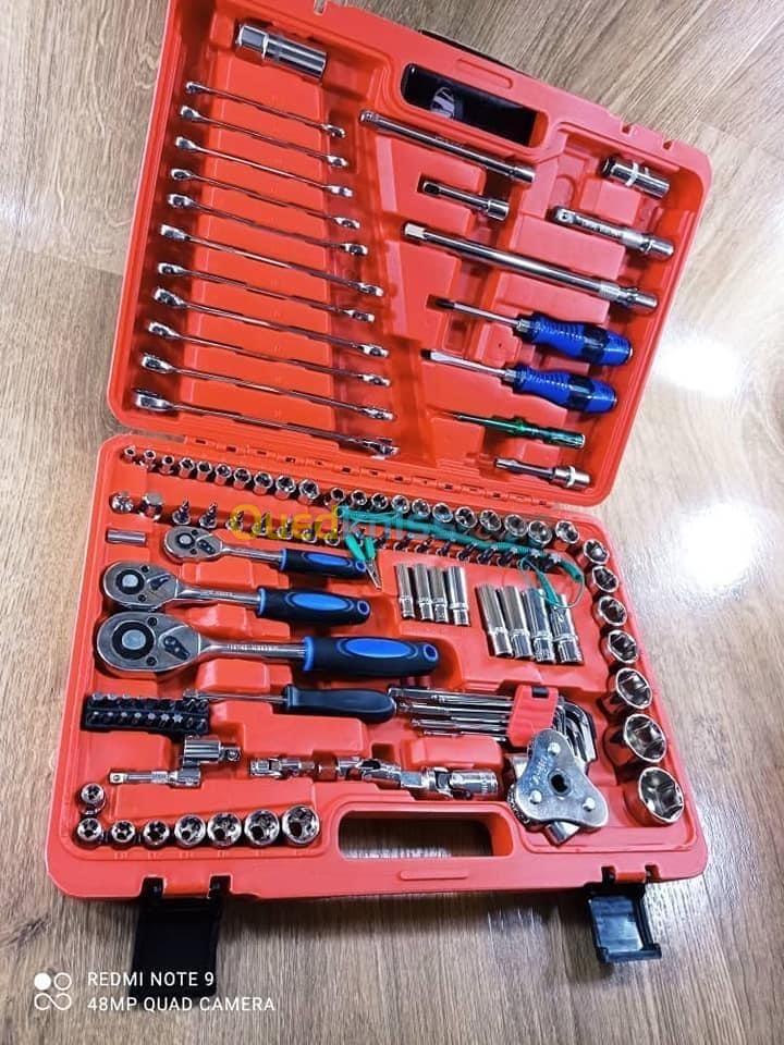 Caisse a outils 121pcs