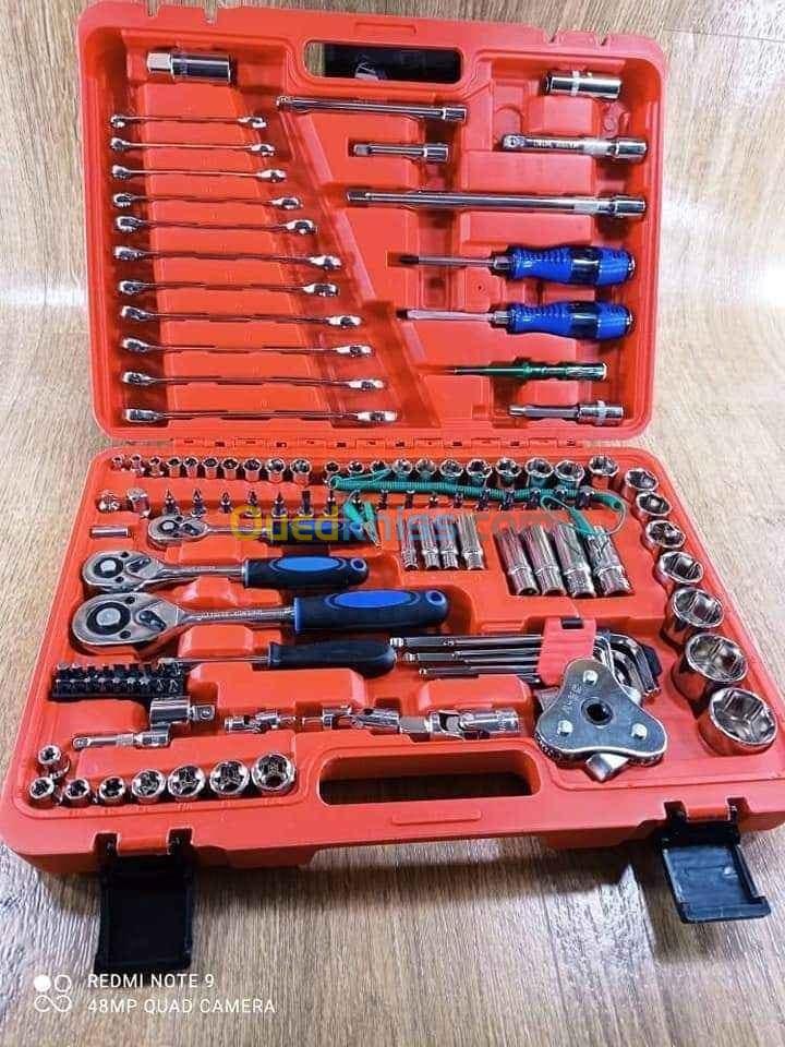 Caisse a outils 121pcs