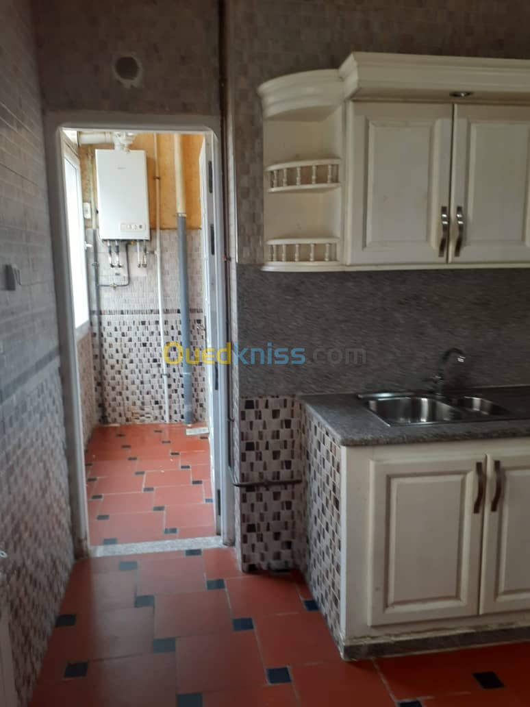 Location Niveau De Villa F3 Alger Ain naadja