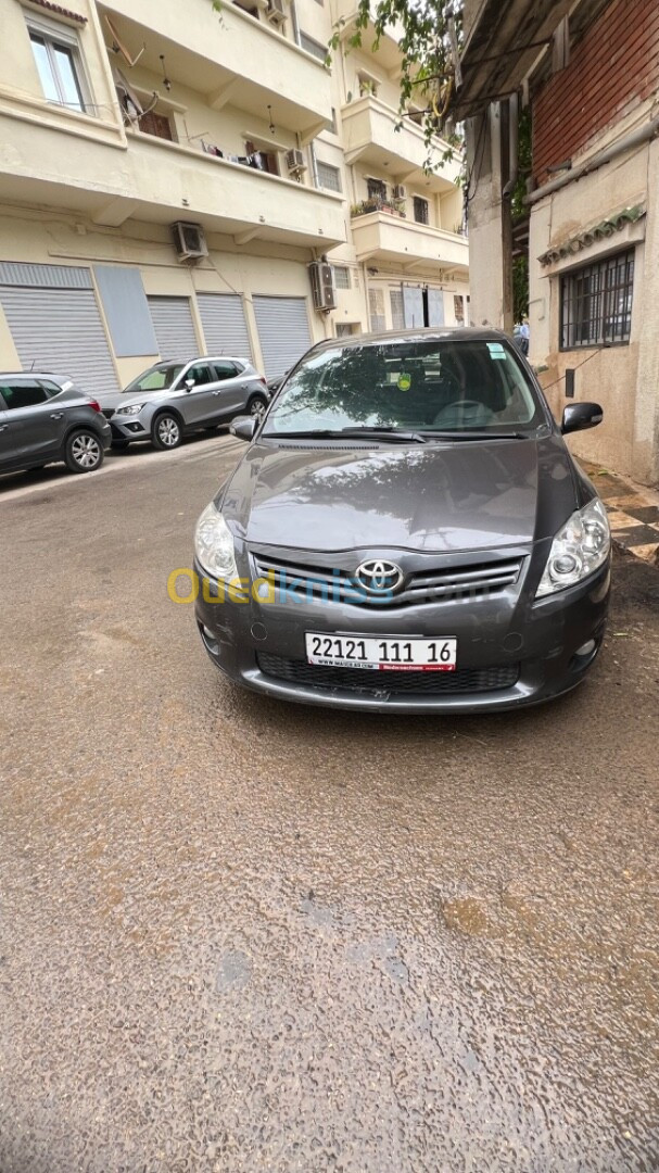 Toyota Auris 2011 Auris