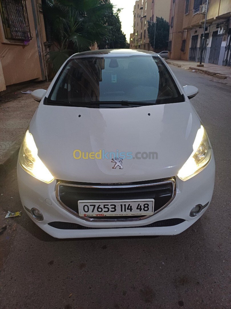 Peugeot 208 2014 Allure