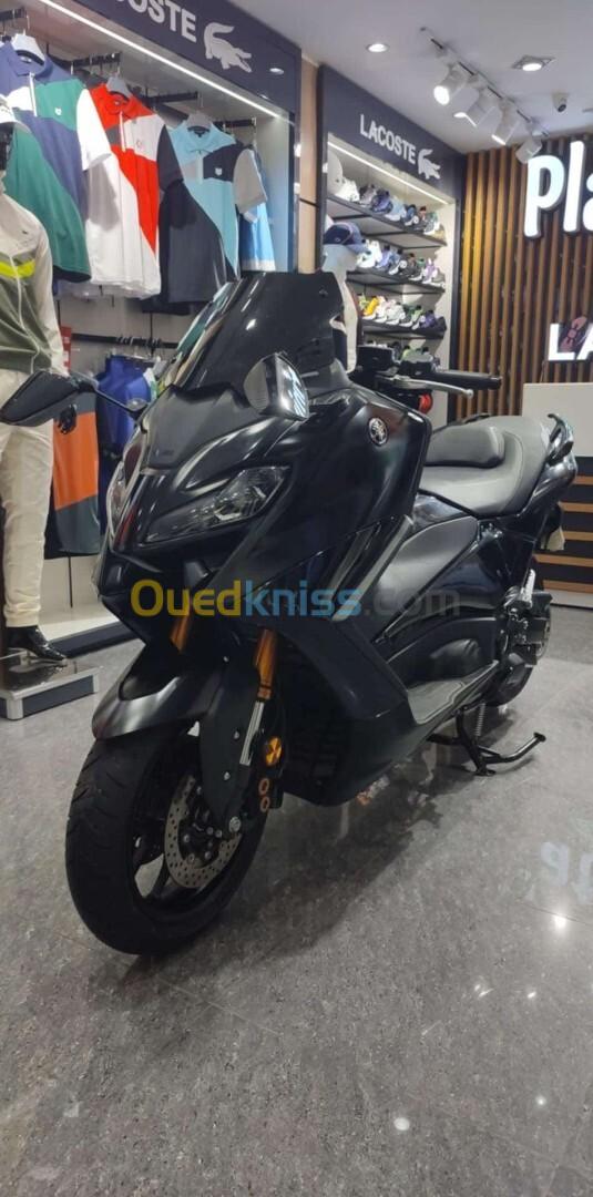 YAMAHA T MAX 562 2023