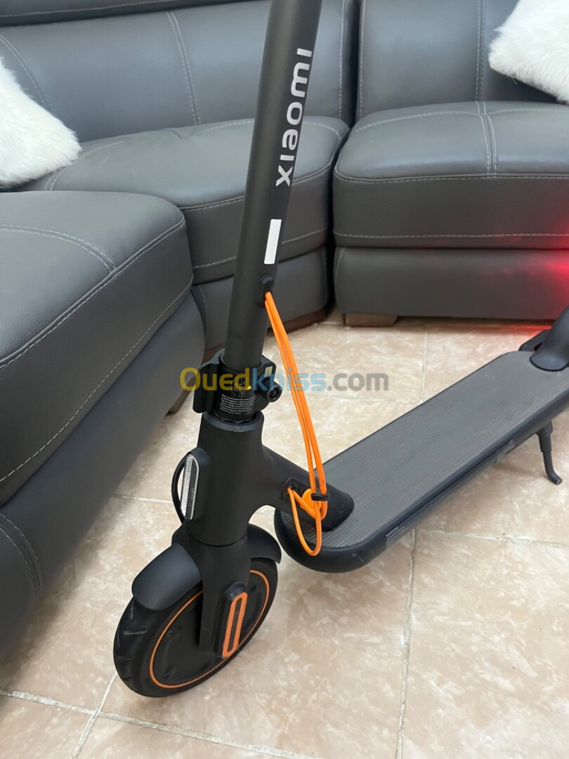 Trottinette électrique xiaomi 4 GO