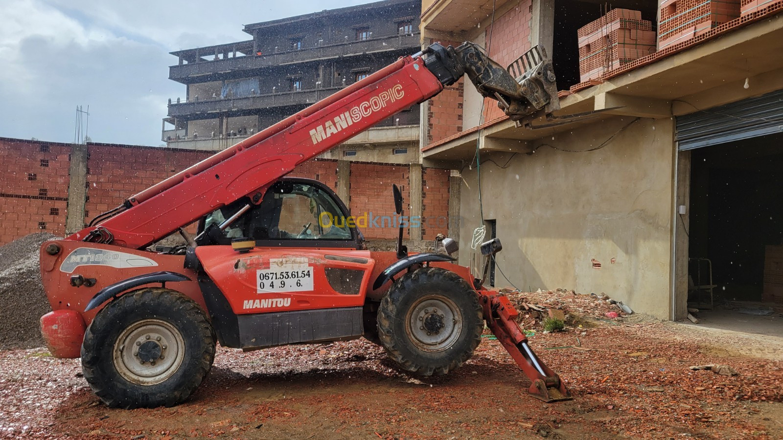 Manitou Manitou 2011