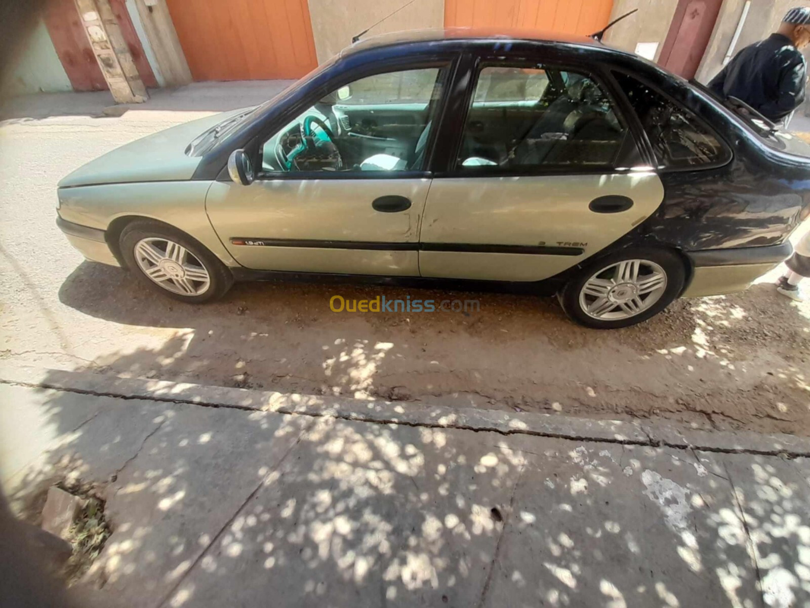 Renault Laguna 1 2001 مفتاح