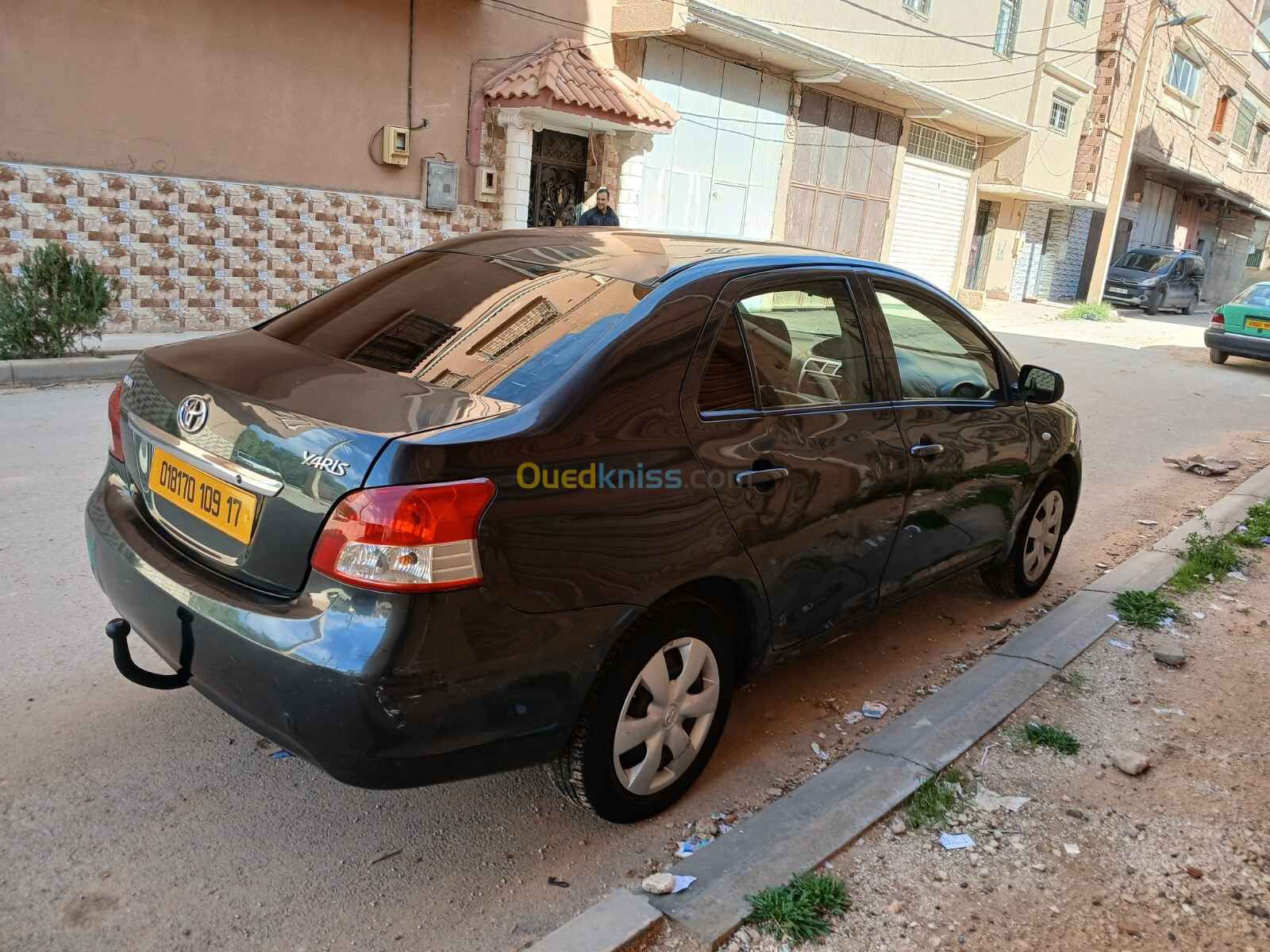 Toyota Yaris Sedan 2009 SD 23