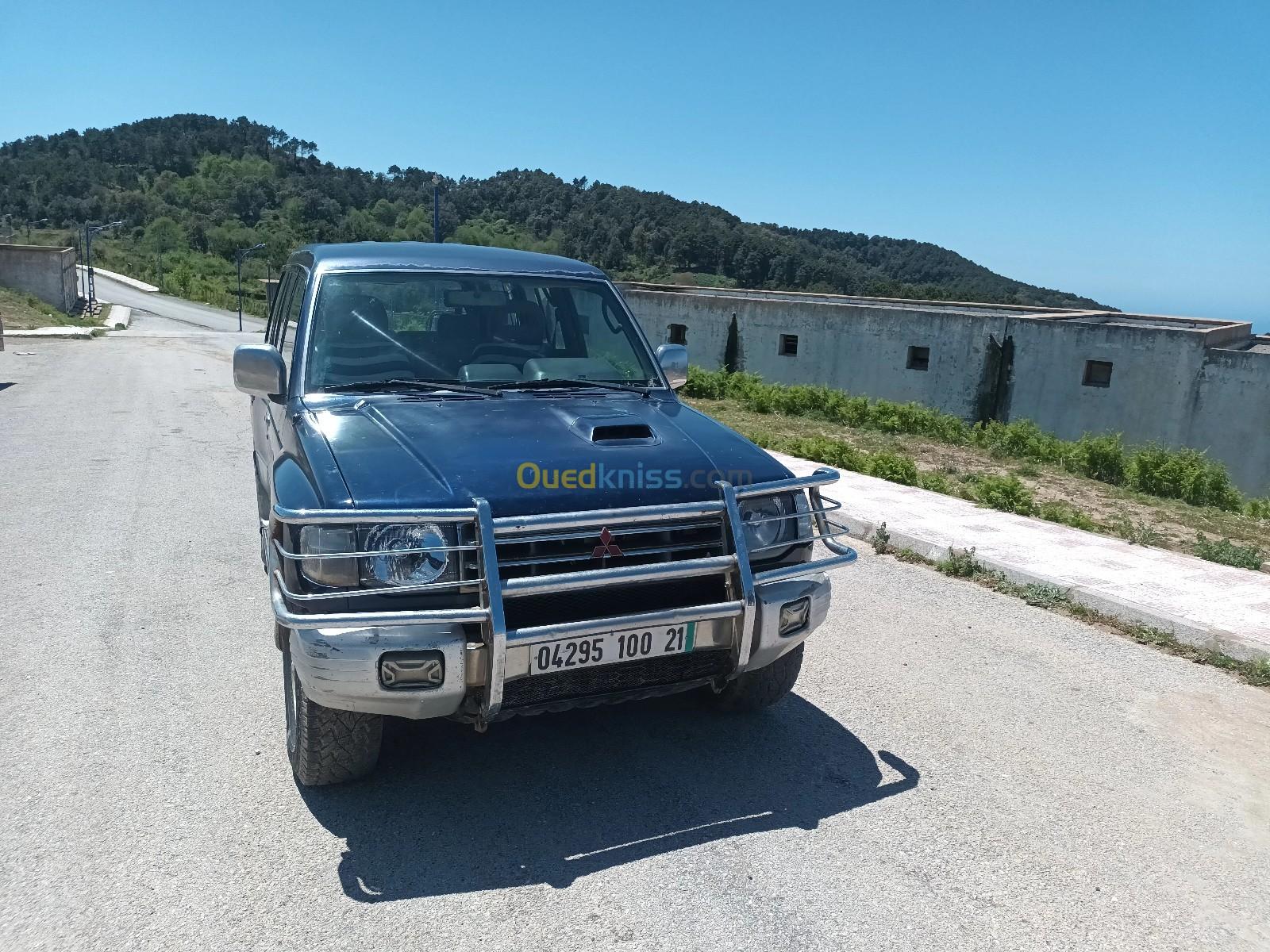 Mitsubishi Pajero Court 2000 Pajero Court