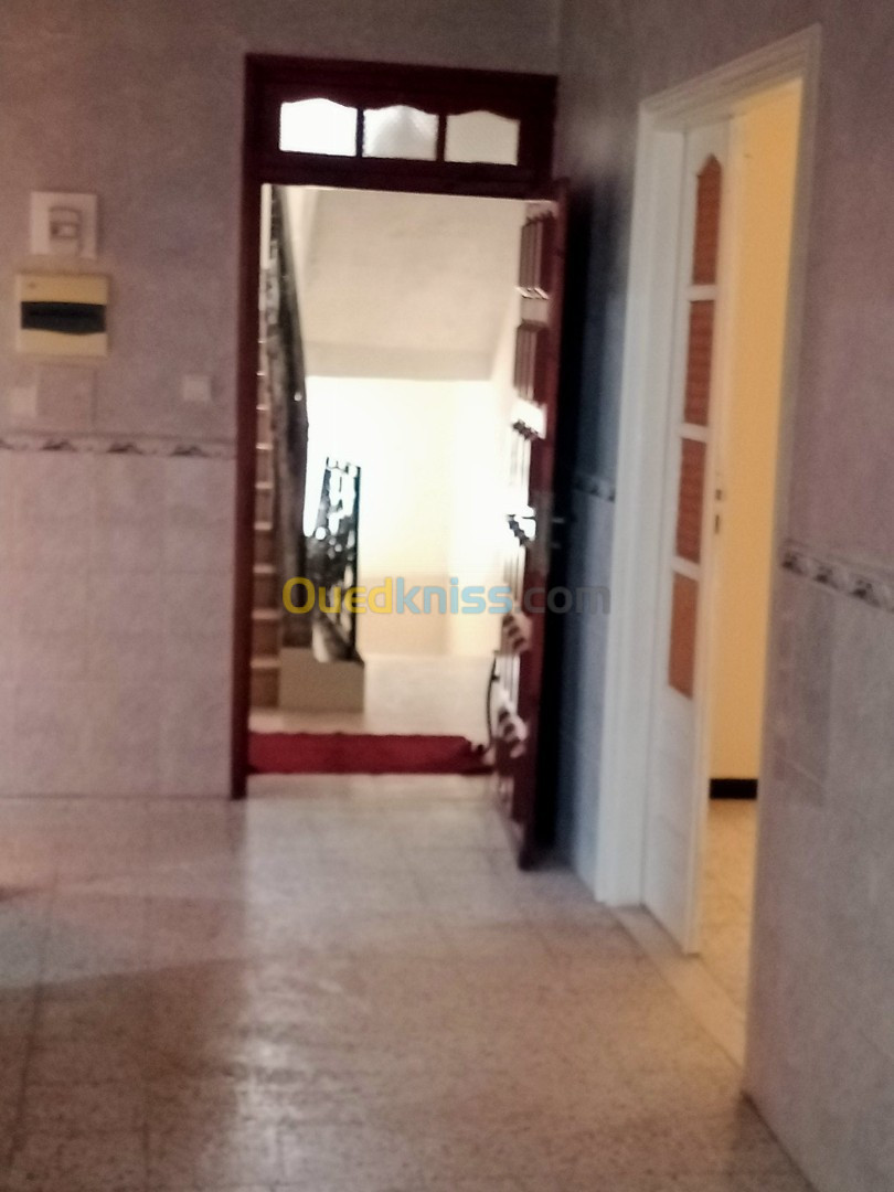 Location Niveau De Villa F4 Alger Ain naadja