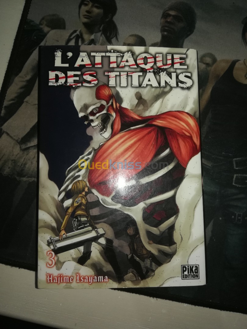 Je vend plusieurs mangas aot one punch man Tokyo ghoul assassination classroom