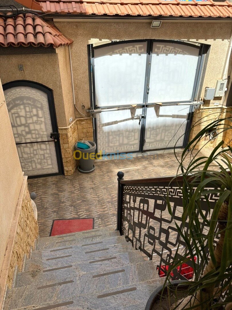 Location vacances Niveau De Villa F2 Alger Dely brahim