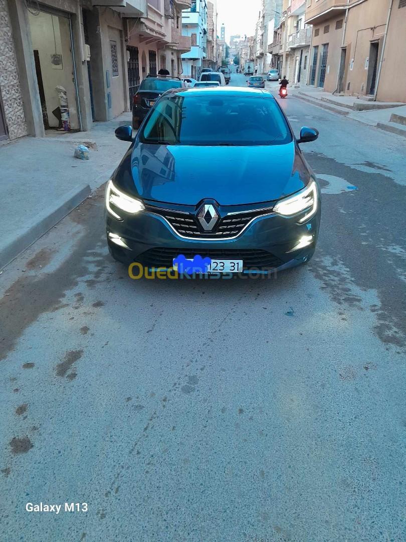 Renault Megane 2023 Intense full option