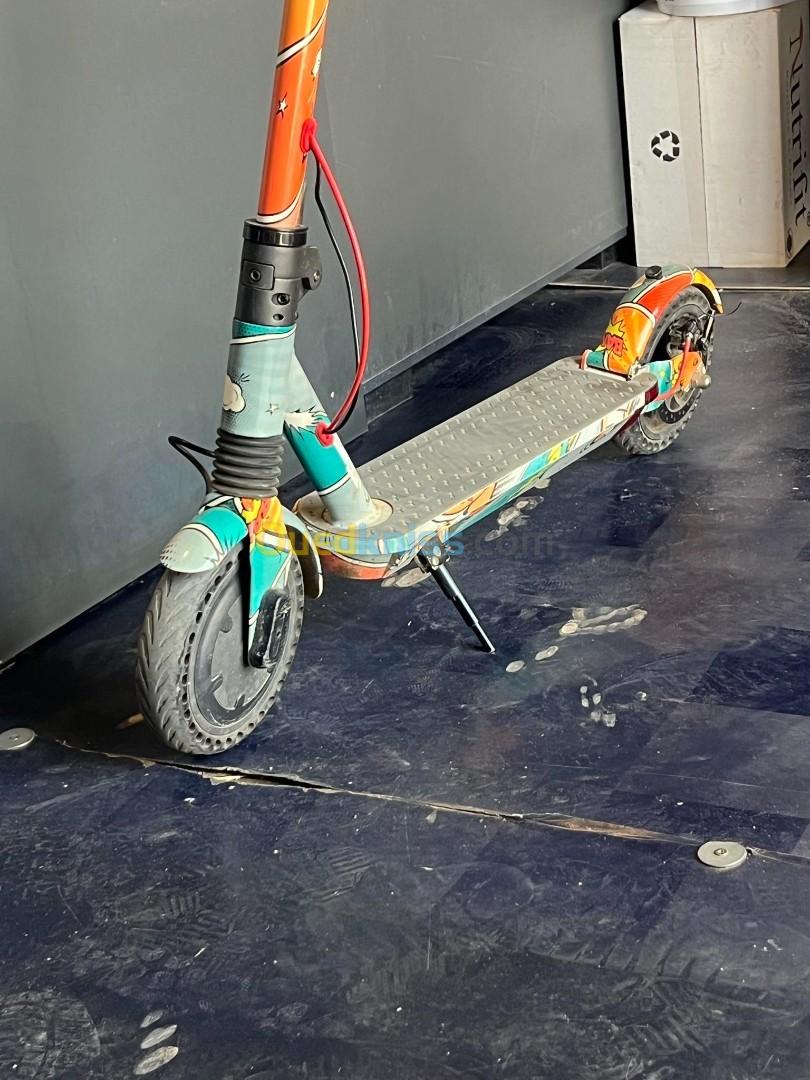 GYROBOARDER m11 Trottinette électrique 