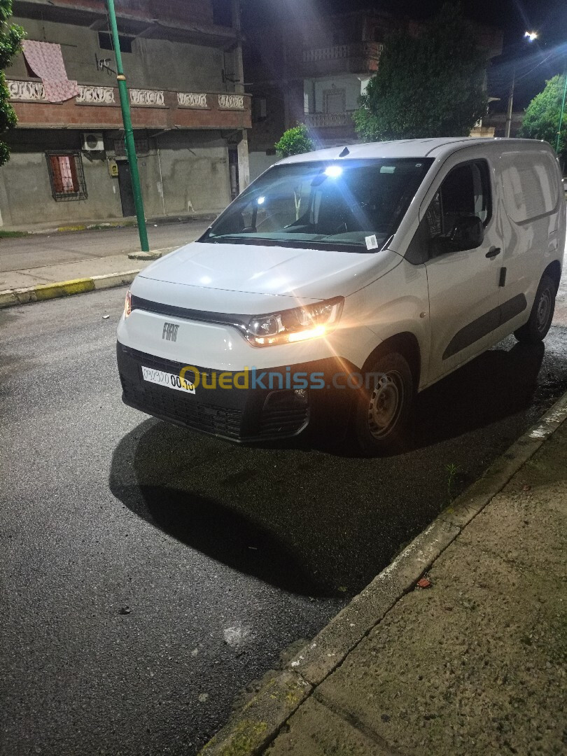 Fiat Doblo italie 2024 Italie