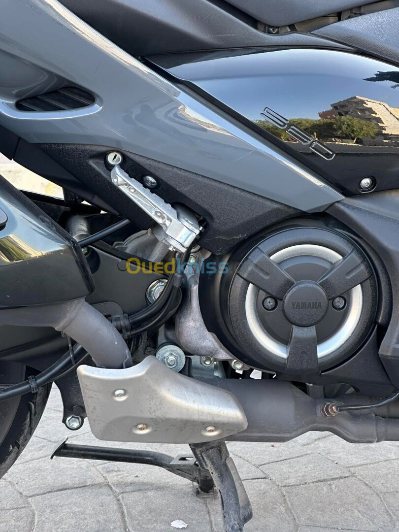 Yamaha Tmax560 2021