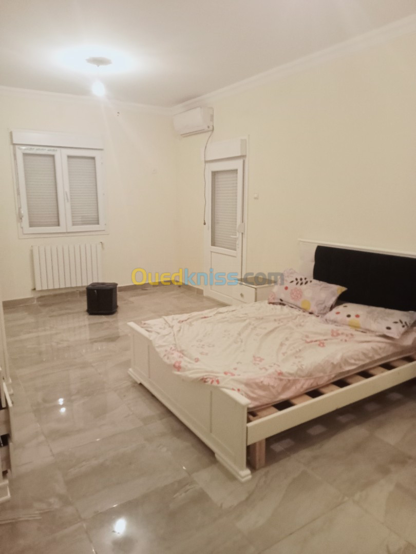 Location Appartement F4 Tipaza Kolea