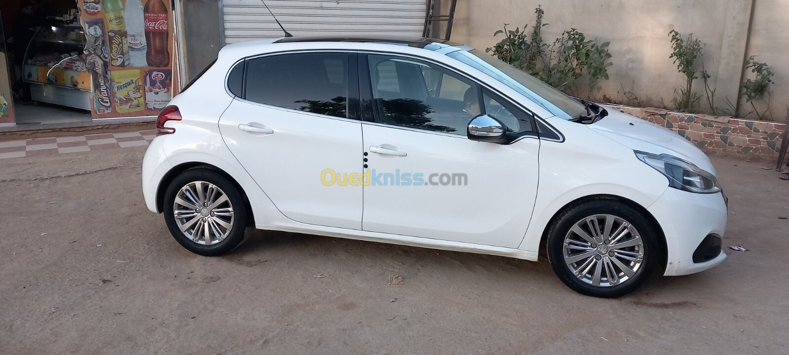 Peugeot 208 2016 Allure Facelift