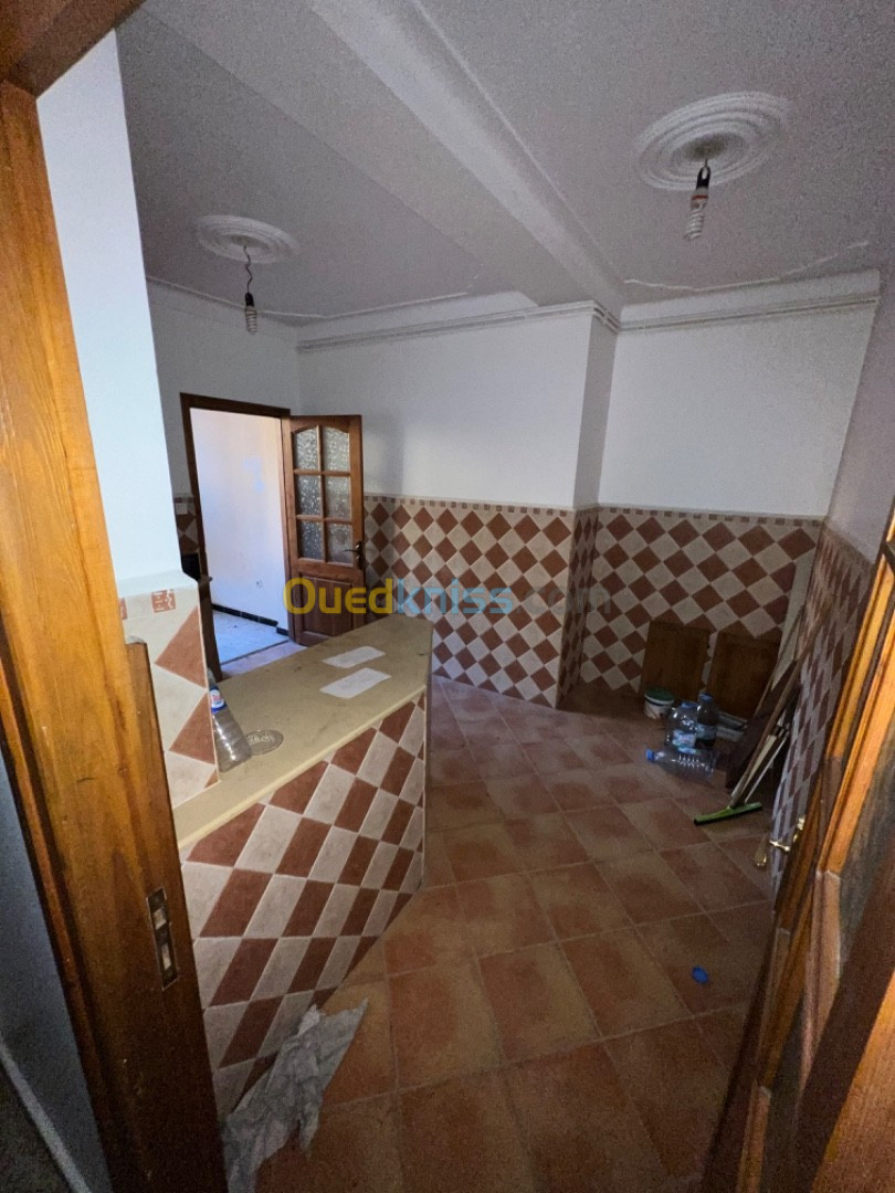 Location Appartement F3 Blida Blida