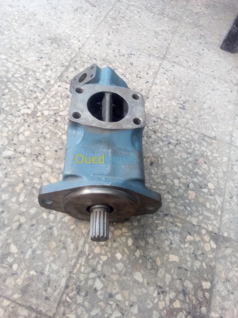 Pompe hydraulique, chargeur 