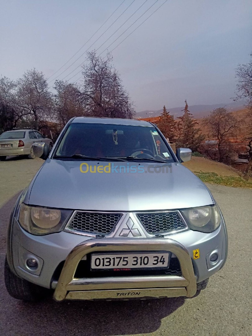 Mitsubishi L200 2010 