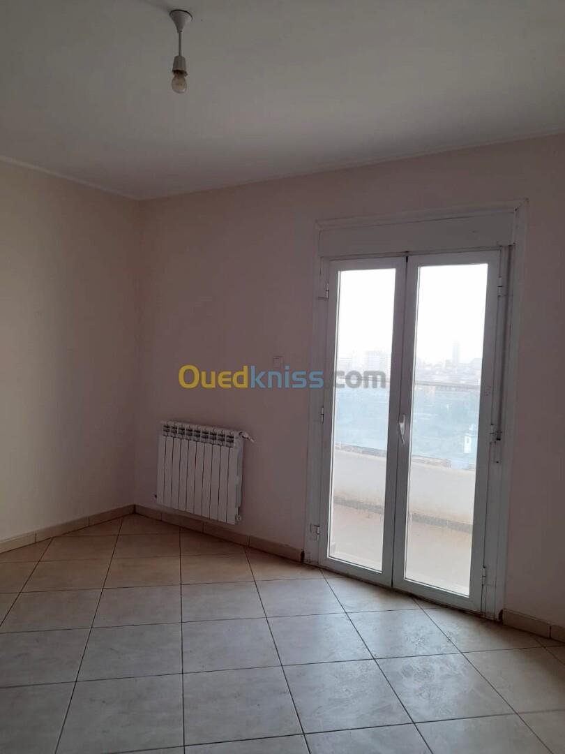 Location Appartement F4 Oran Oran