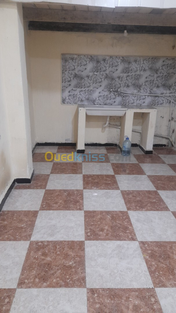 Location Appartement F1 Alger Zeralda